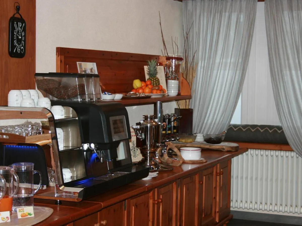 Hotel Larice Bianco Бормио Италия